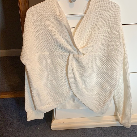 Long sleeve sweater! - Picture 2 of 3